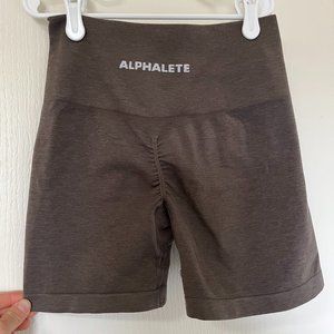 Alphalete Amplify 4.5 inch shorts